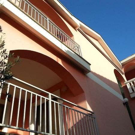 Apartmani Vesna Pinezići Zewnętrze zdjęcie