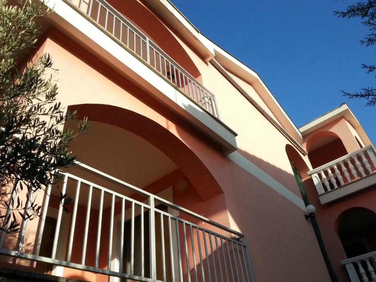 Apartmani Vesna Pinezići Zewnętrze zdjęcie